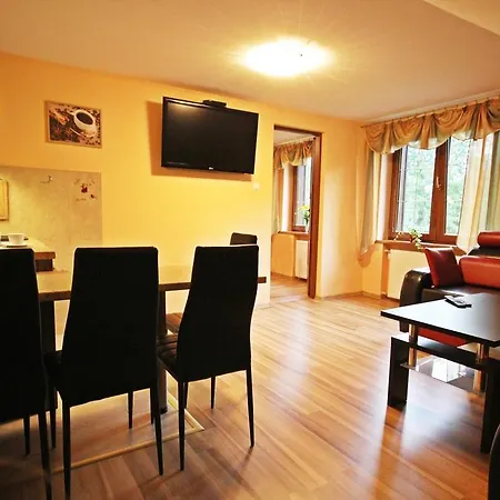 Dom Na Wzgorzu Homestay *